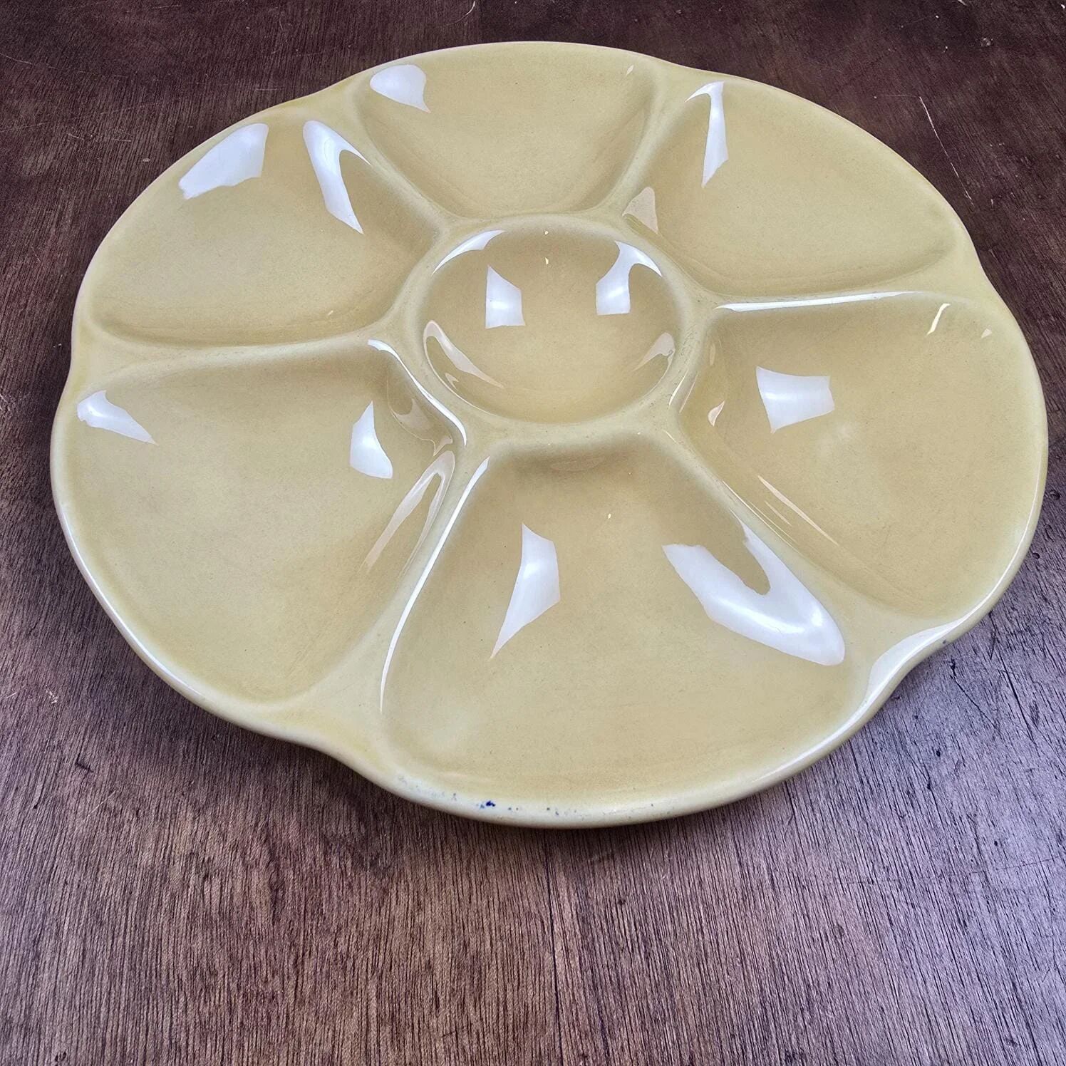 Gien ochre yellow oyster plate – Seafood & wall decor