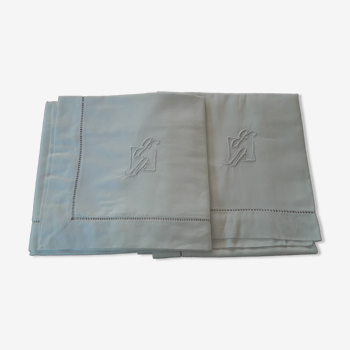 Pillowcases (the pair)old NB monogram in white linen