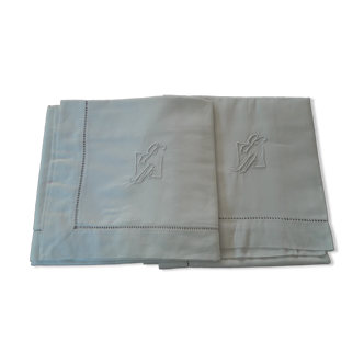 Pillowcases (the pair)old NB monogram in white linen