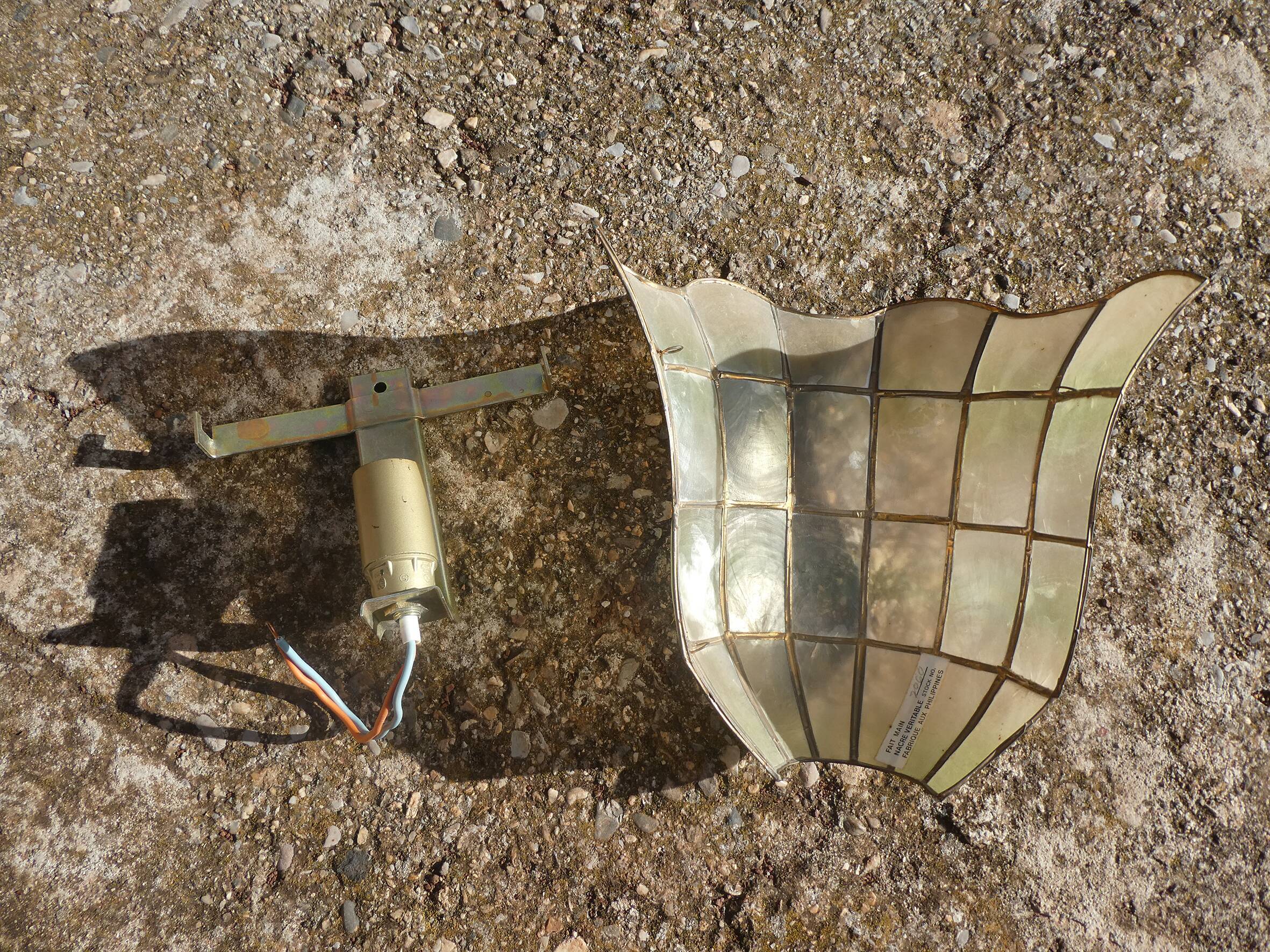 Vintage mother-of-pearl wall lamp