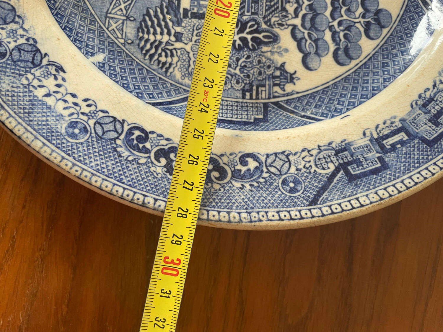 Ancient Chinese décor dish