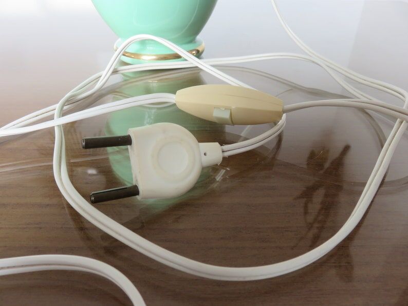 Lamp " b. detalle " in green ceramic and gilded border 50s 60