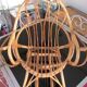 Chaise enfant en rotin, forme coquille