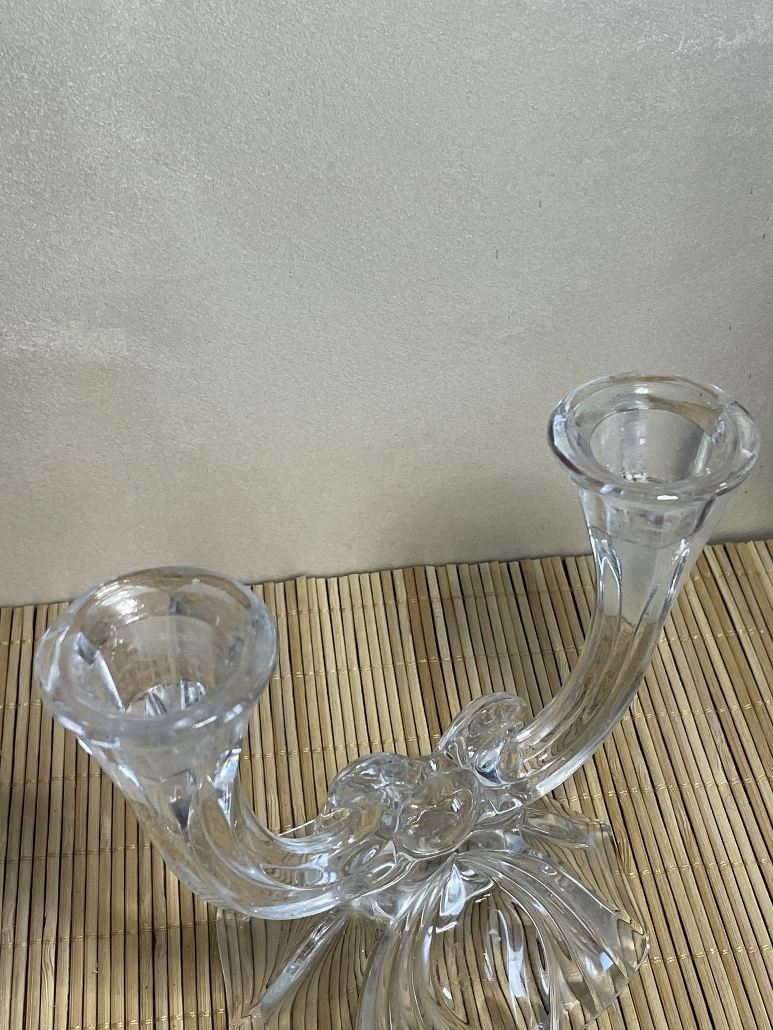 Duo de bougeoirs en verre 2 branches