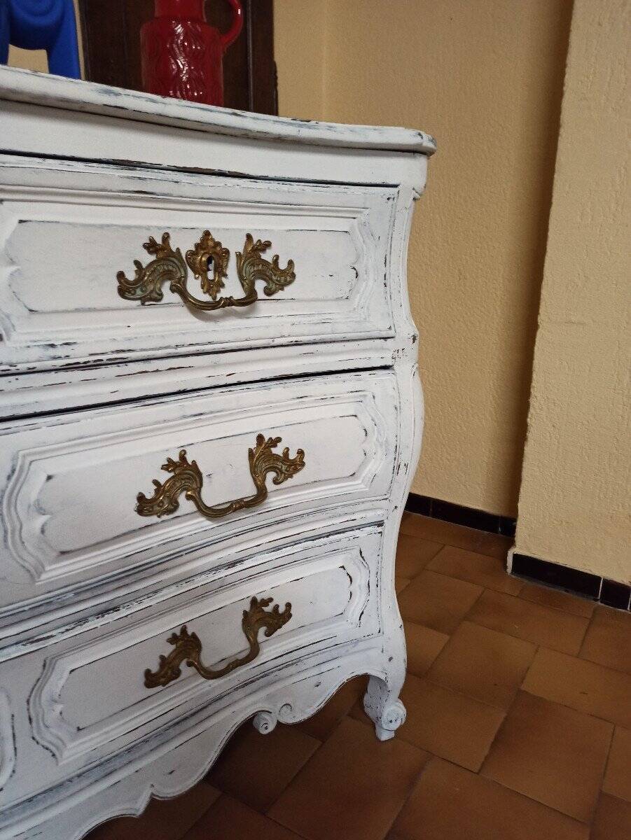 18th Century Louis XV Curved Chest of Drawers