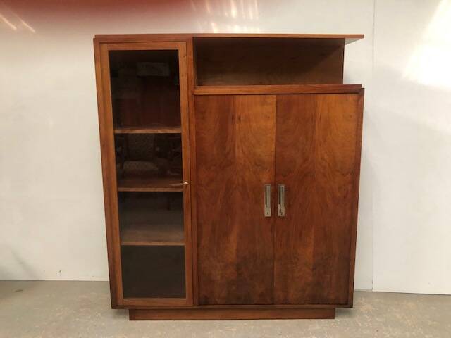Glass cabinet from the 1940s