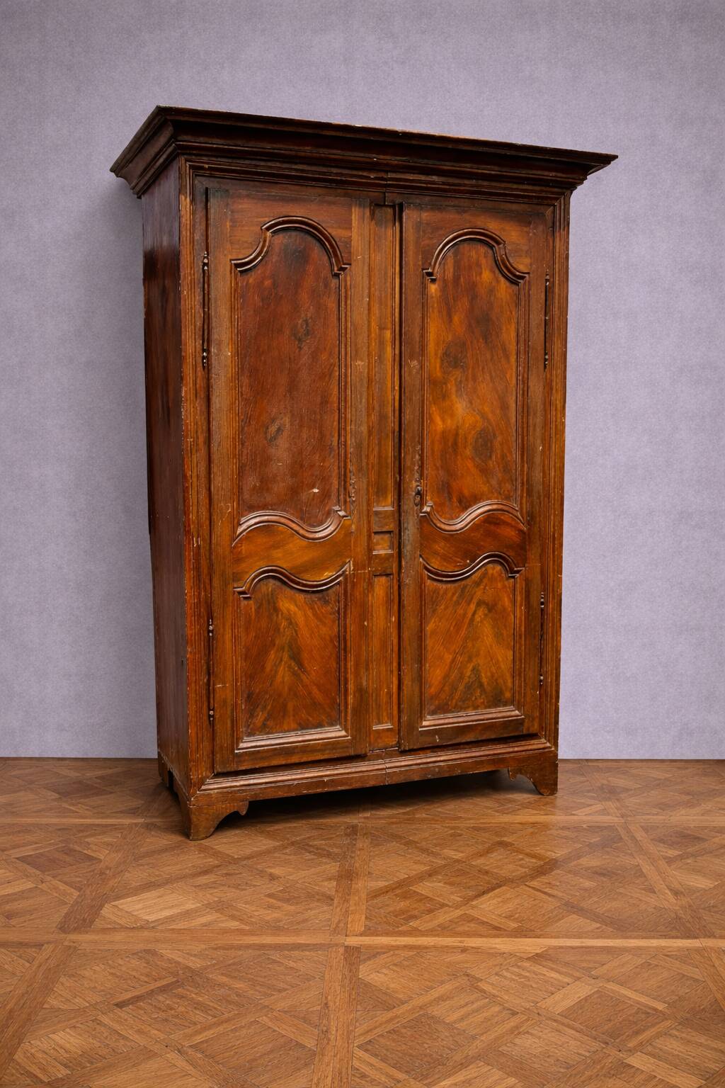 Antique solid wood wardrobe painted – Rustic/classic style