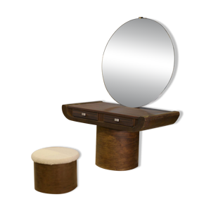 coiffeuse brutaliste