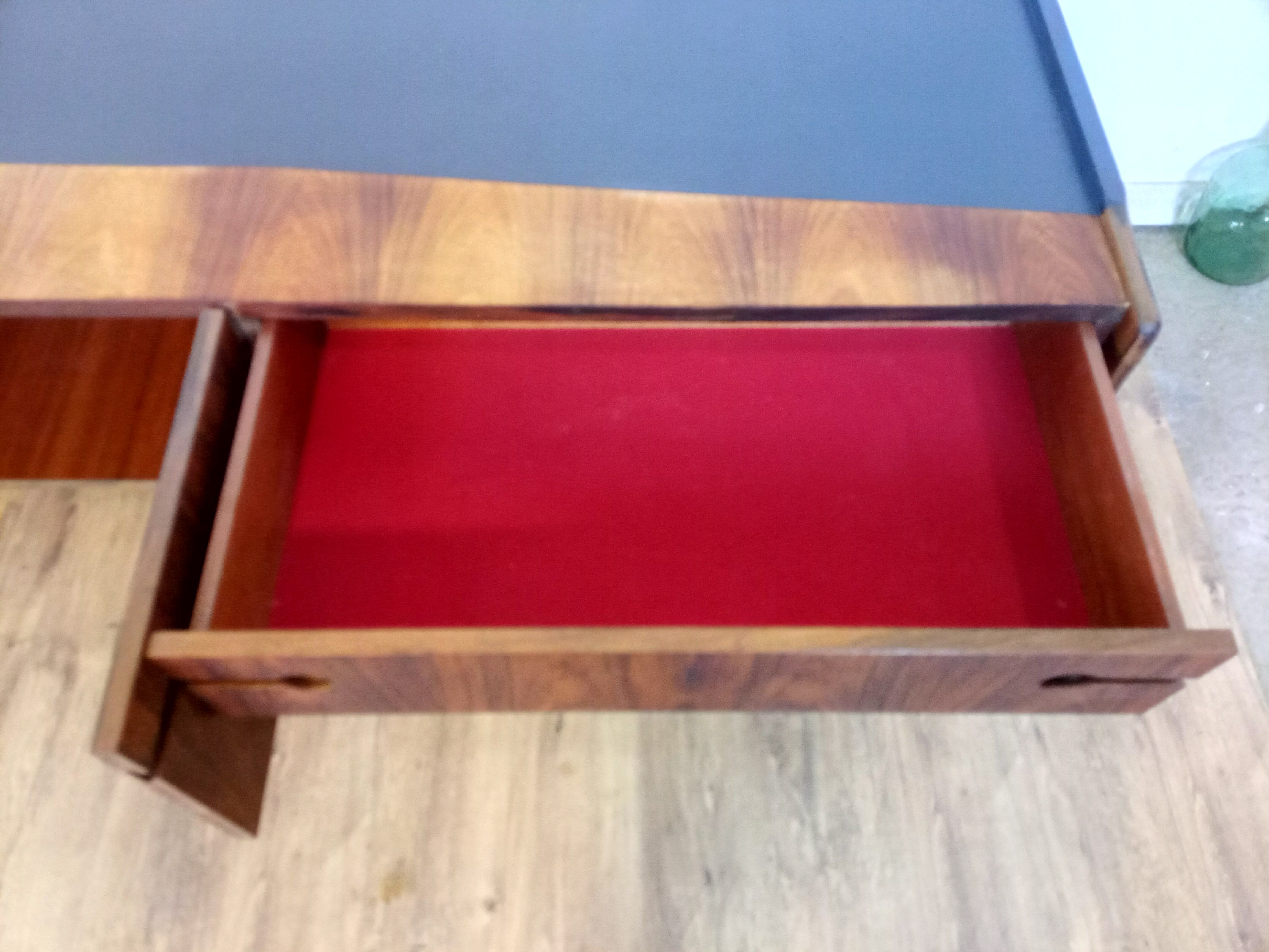 Low Scandinavian row