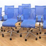 Suite of 8 RollingFrame office chairs, Alias