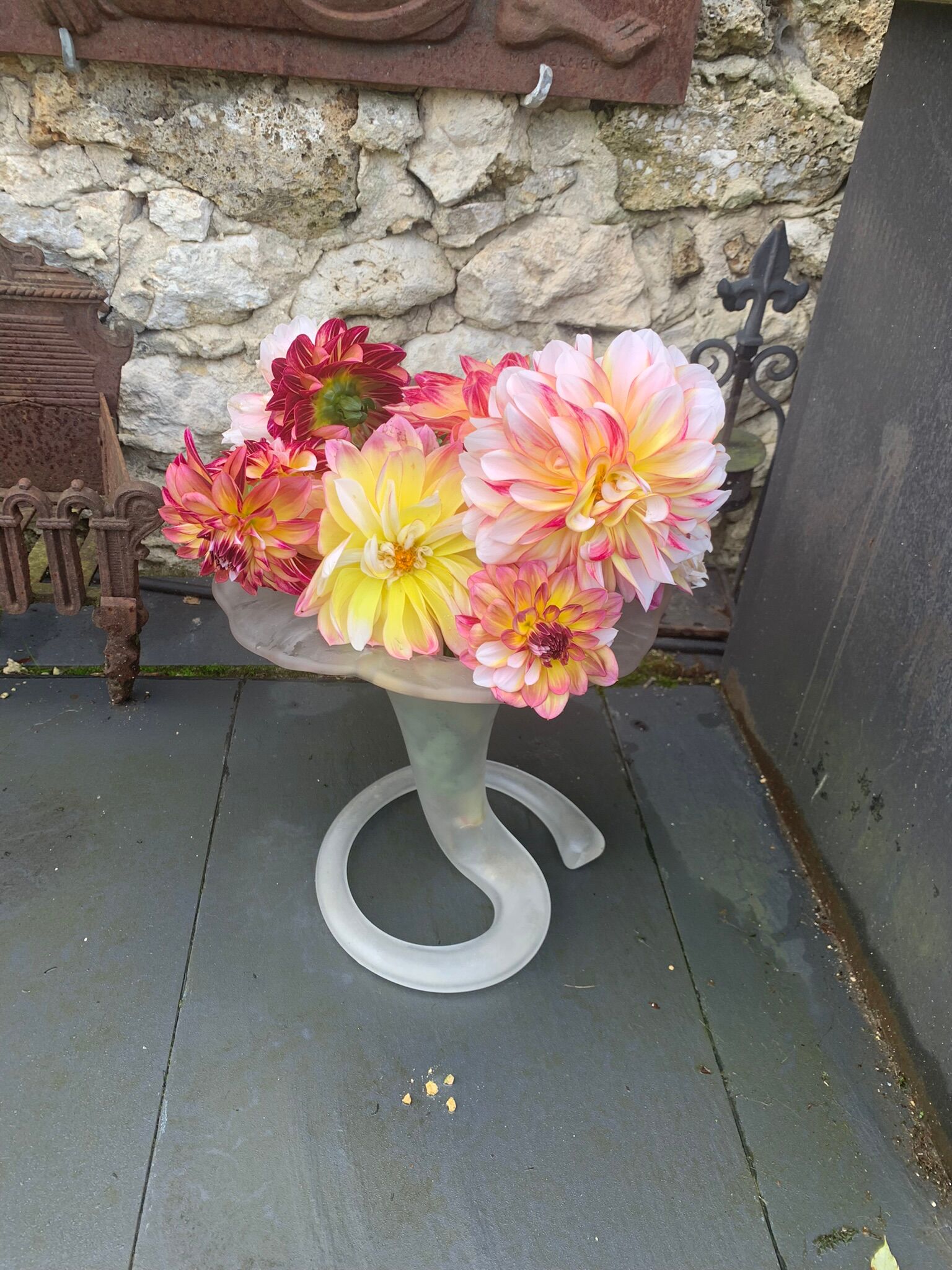 Corolla vase in antique frosted glass