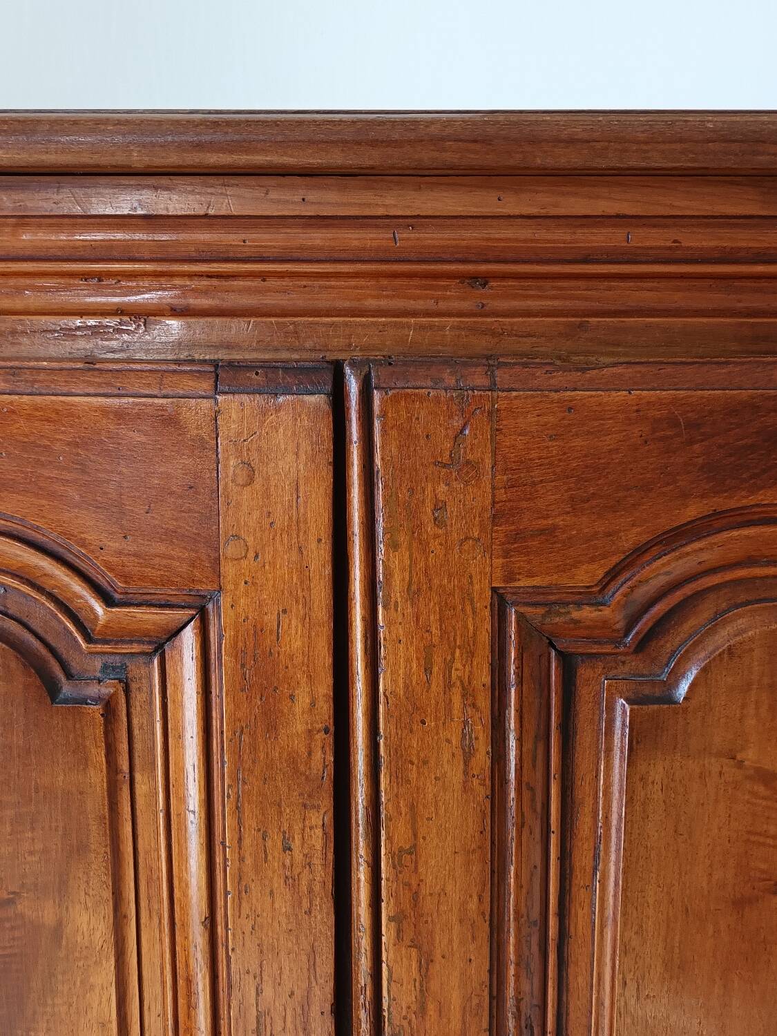 High walnut sideboard, early 20th century
