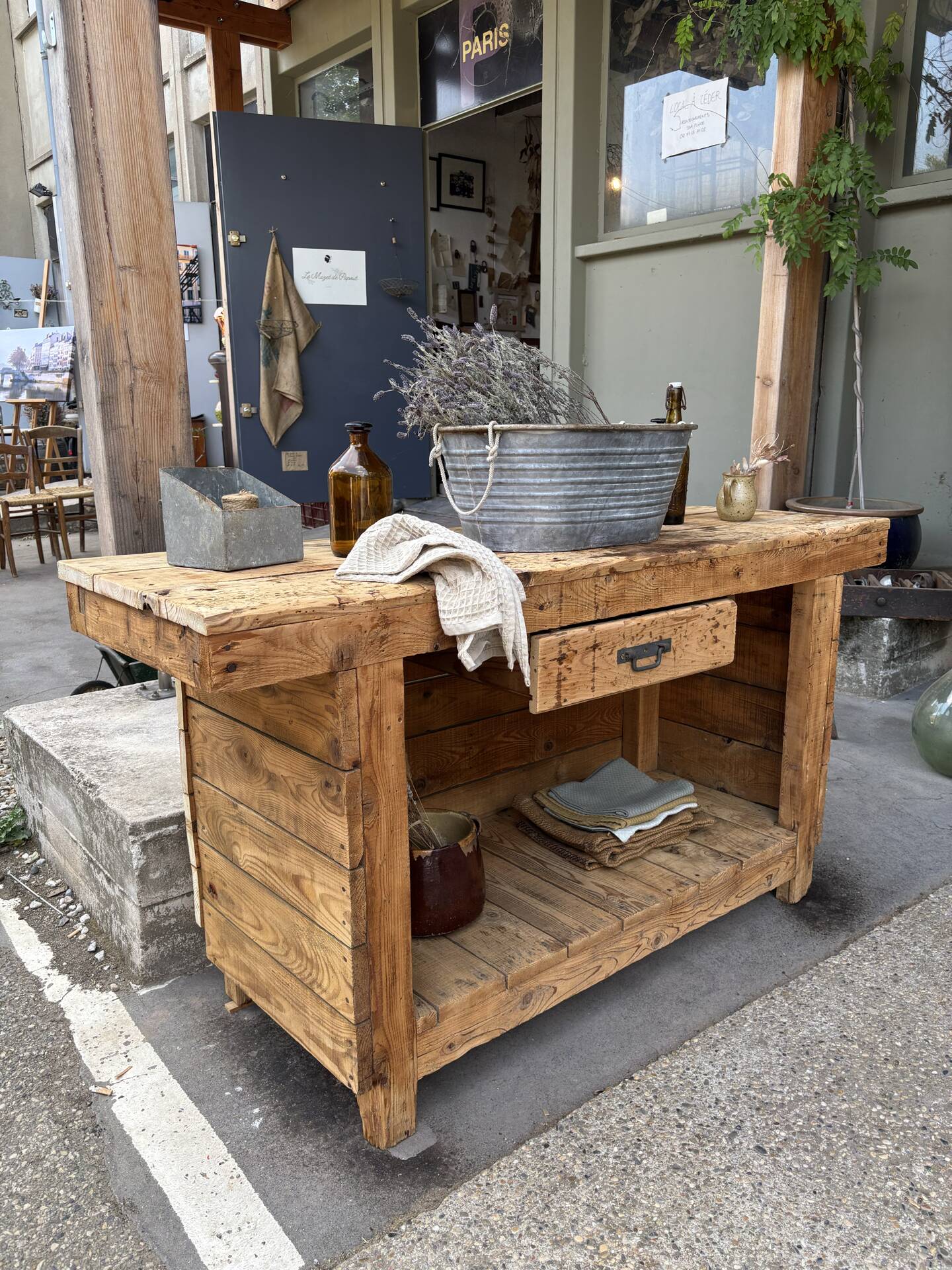 Établi comptoir en sapin