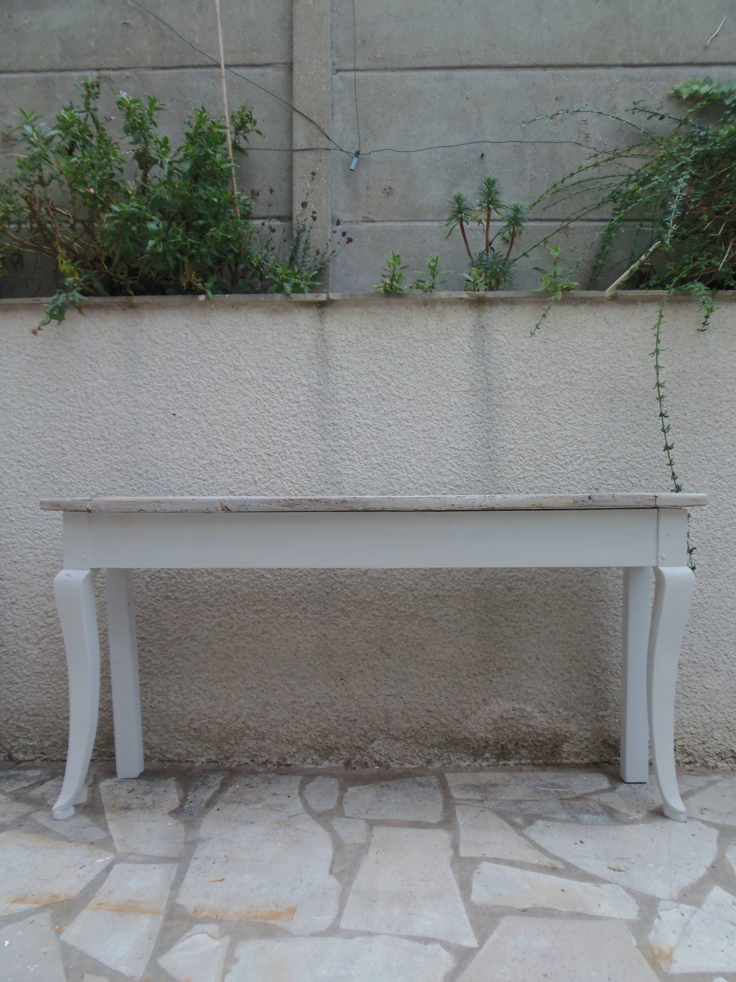 Console with a weathered grey cotton base, top in bleached walnut.
