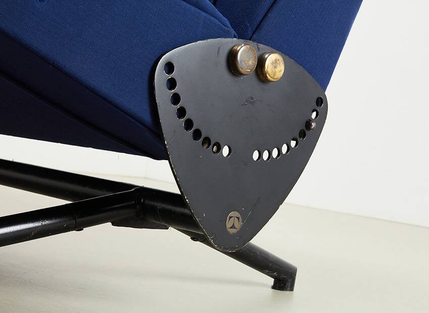 Osvaldo Borsani D70 Sofa for Tecno Italy 1954