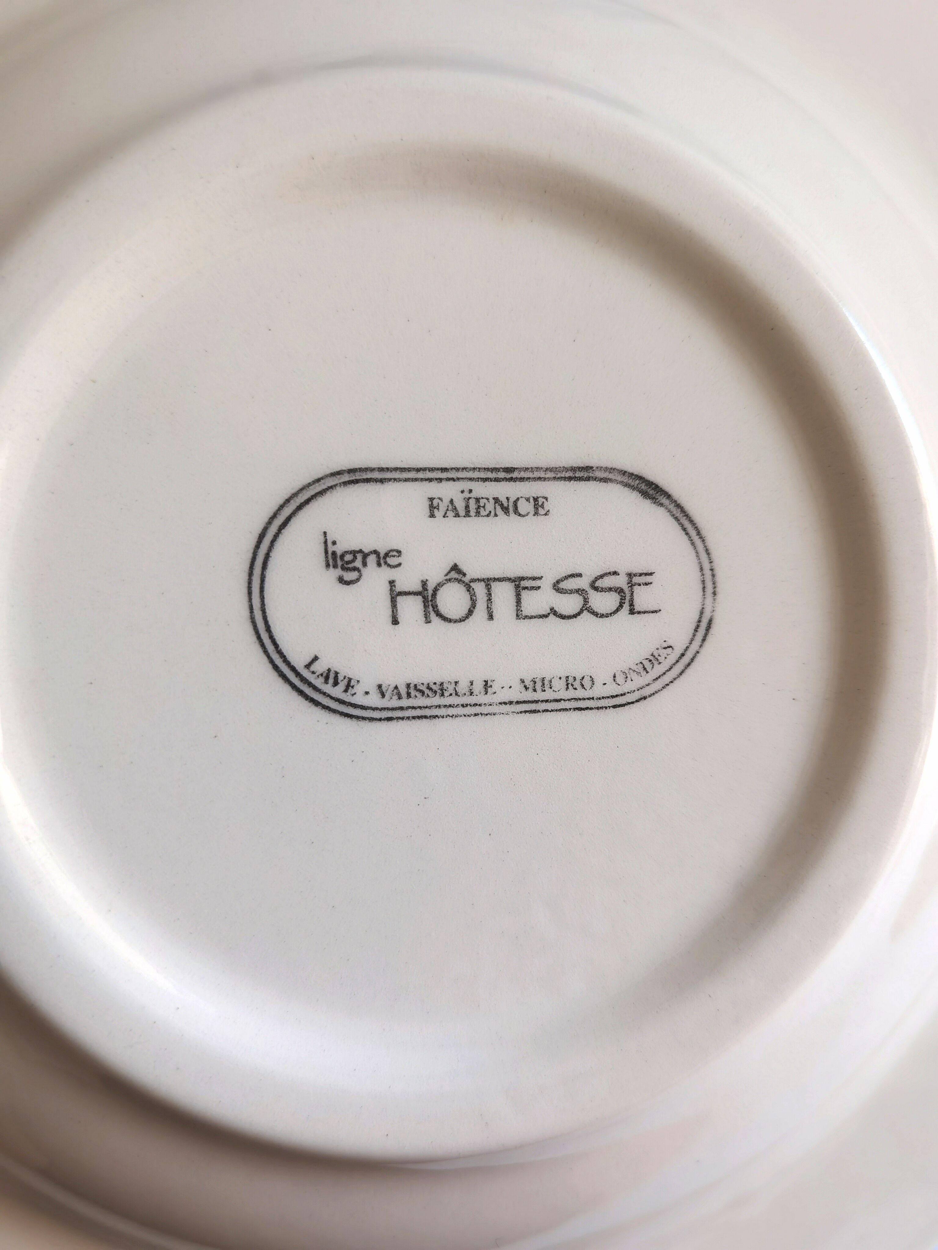 Service de 18 assiettes