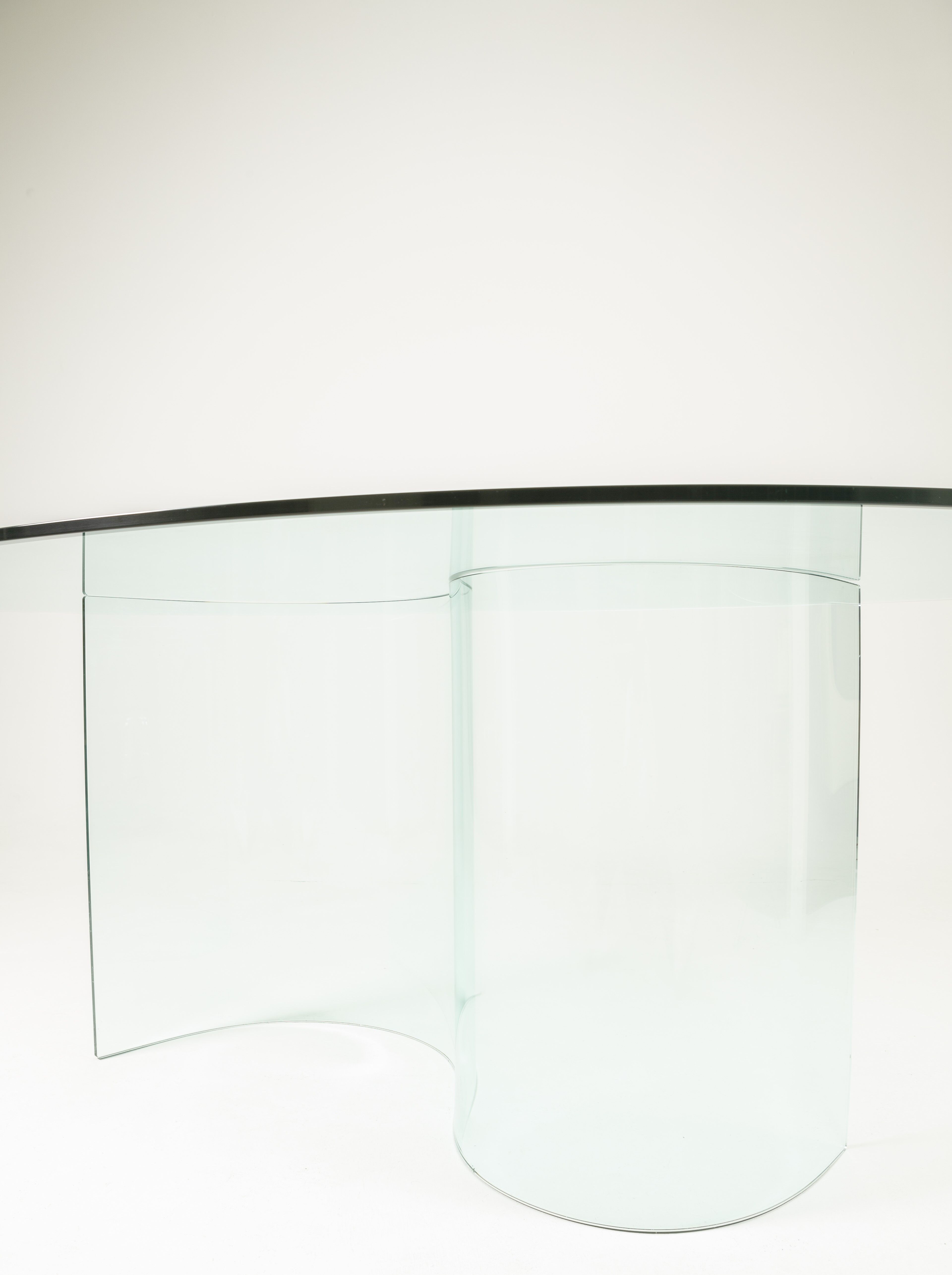 Table à manger en verre vintage
