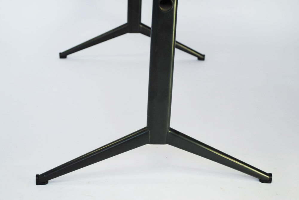 Table low Friso Kramer