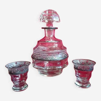 Carafe et 2 Gobelets en Cristal taillé et givré liserés noirs