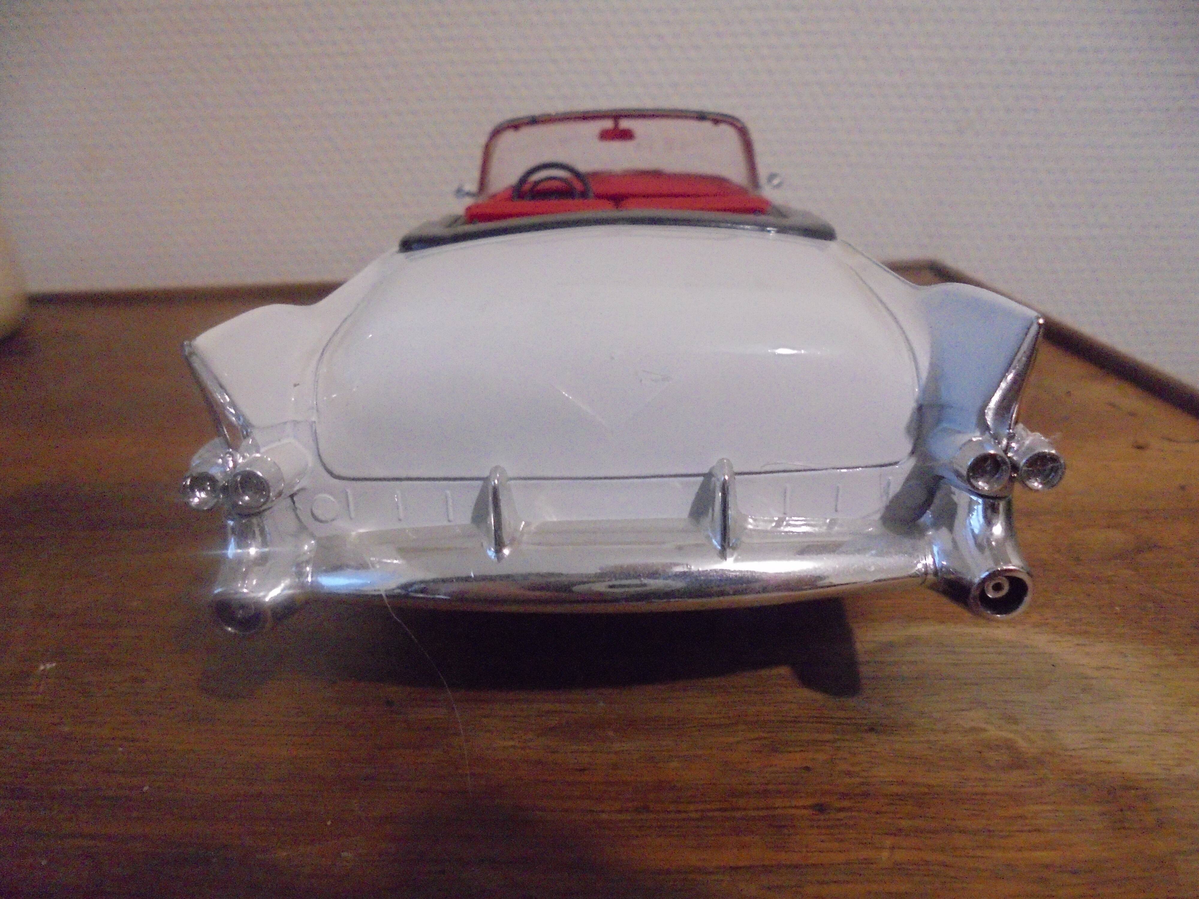 Solido Junior – Cadillac 62 Démontable – Noire – Motorisée – Échelle 1/43 – Occasion