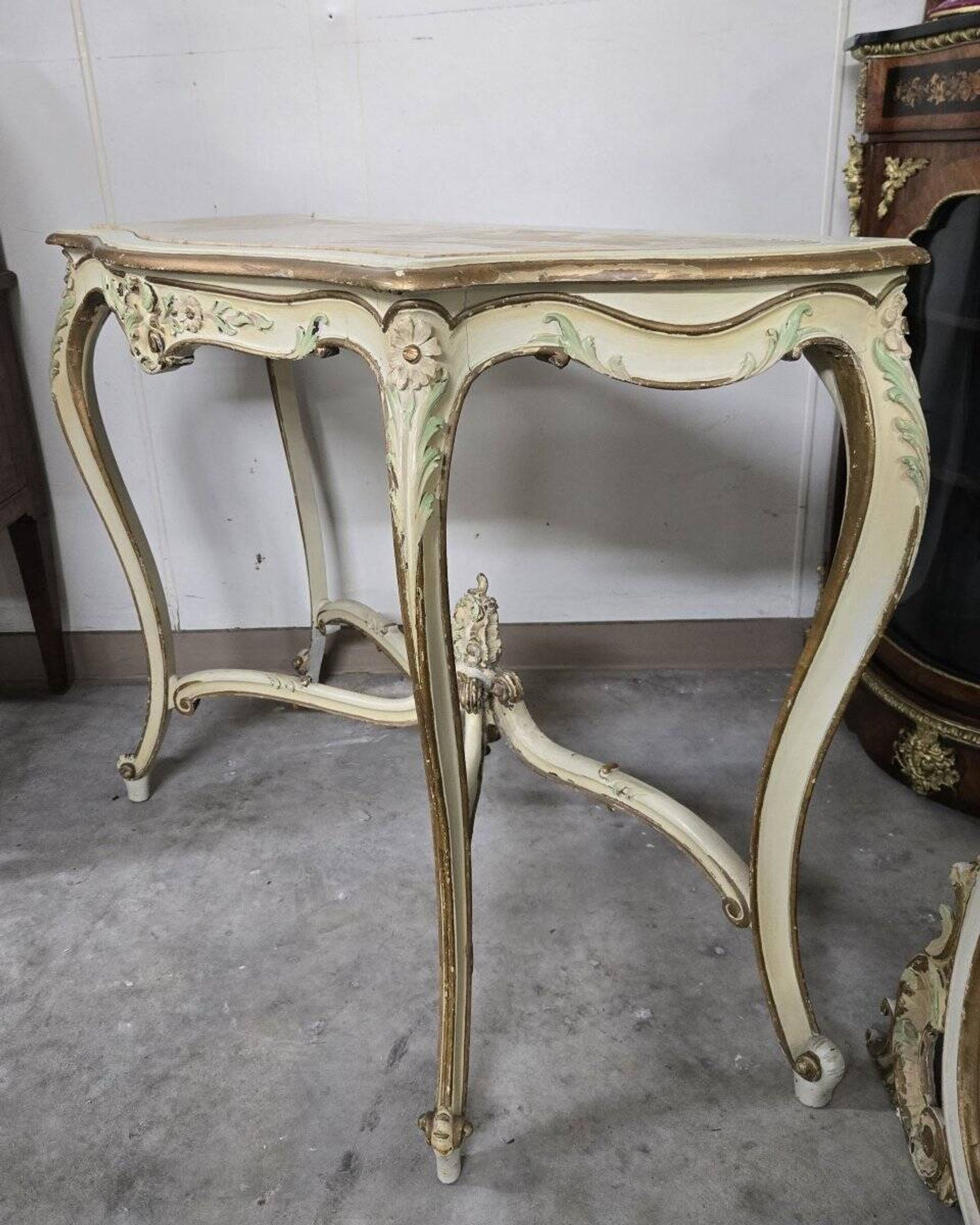 Console + grand miroir de style Louis XV en bois laqué et doré