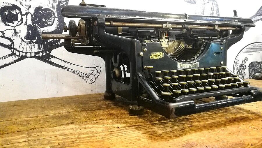 Underwood writing machine