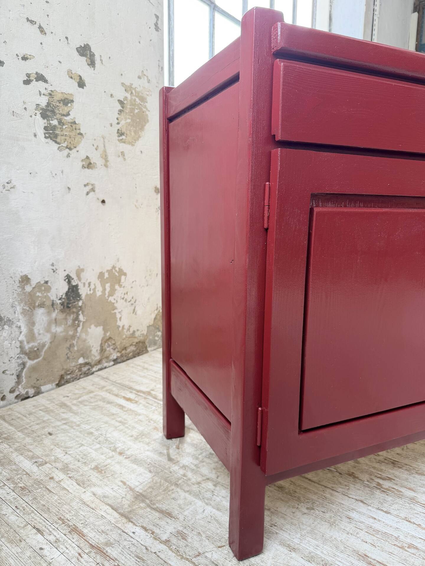Red lacquered enfilade 1970 160cm