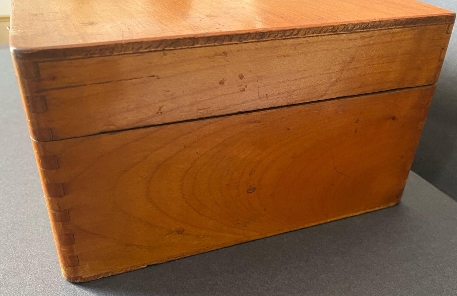 Boîte à couture en bois