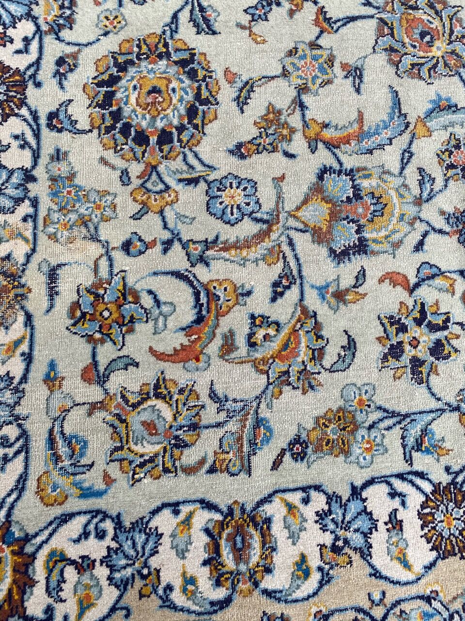 Beautiful large vintage Persian carpet of Kashan 230x330 cm