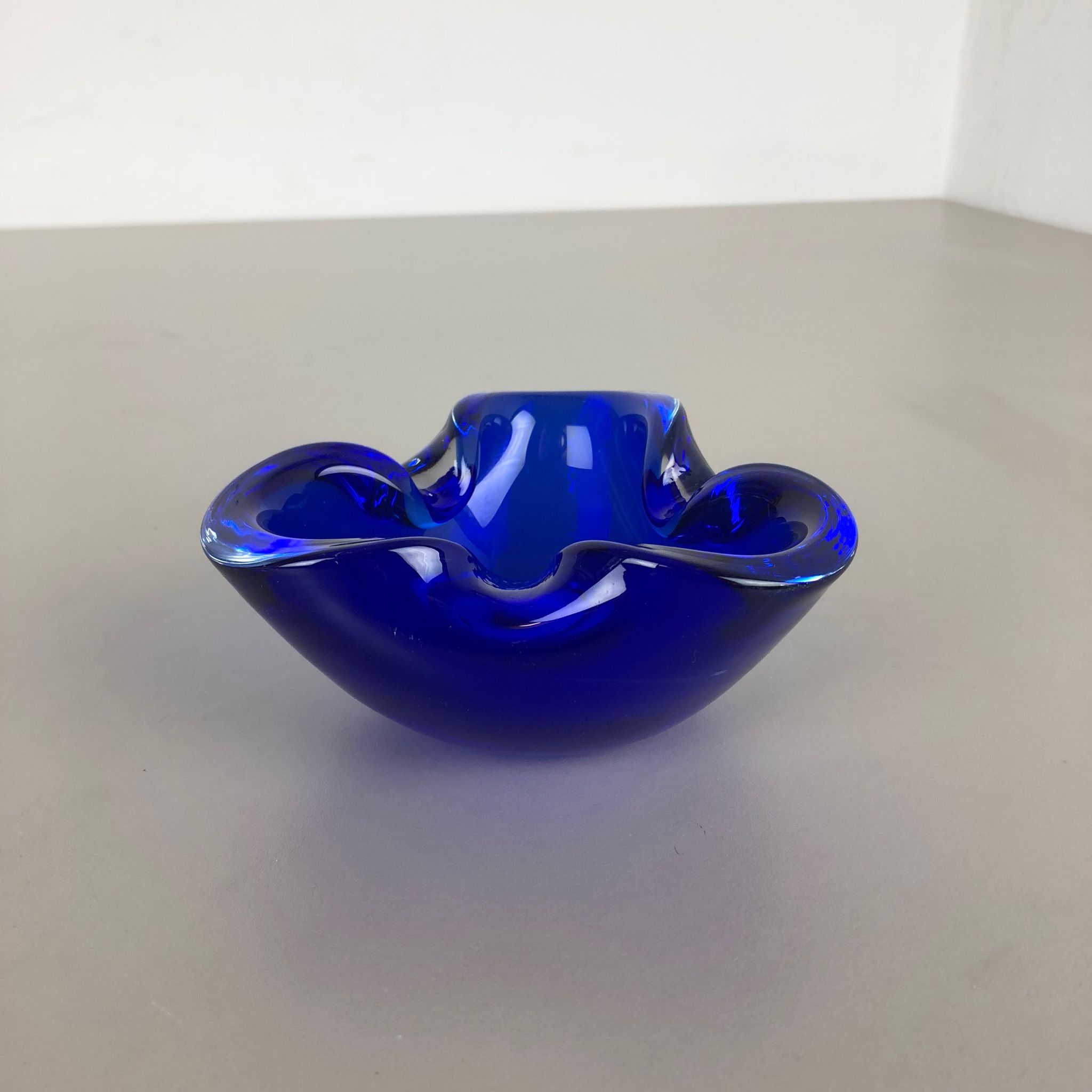 Cendrier Murano  "Blue" Italie années 1970