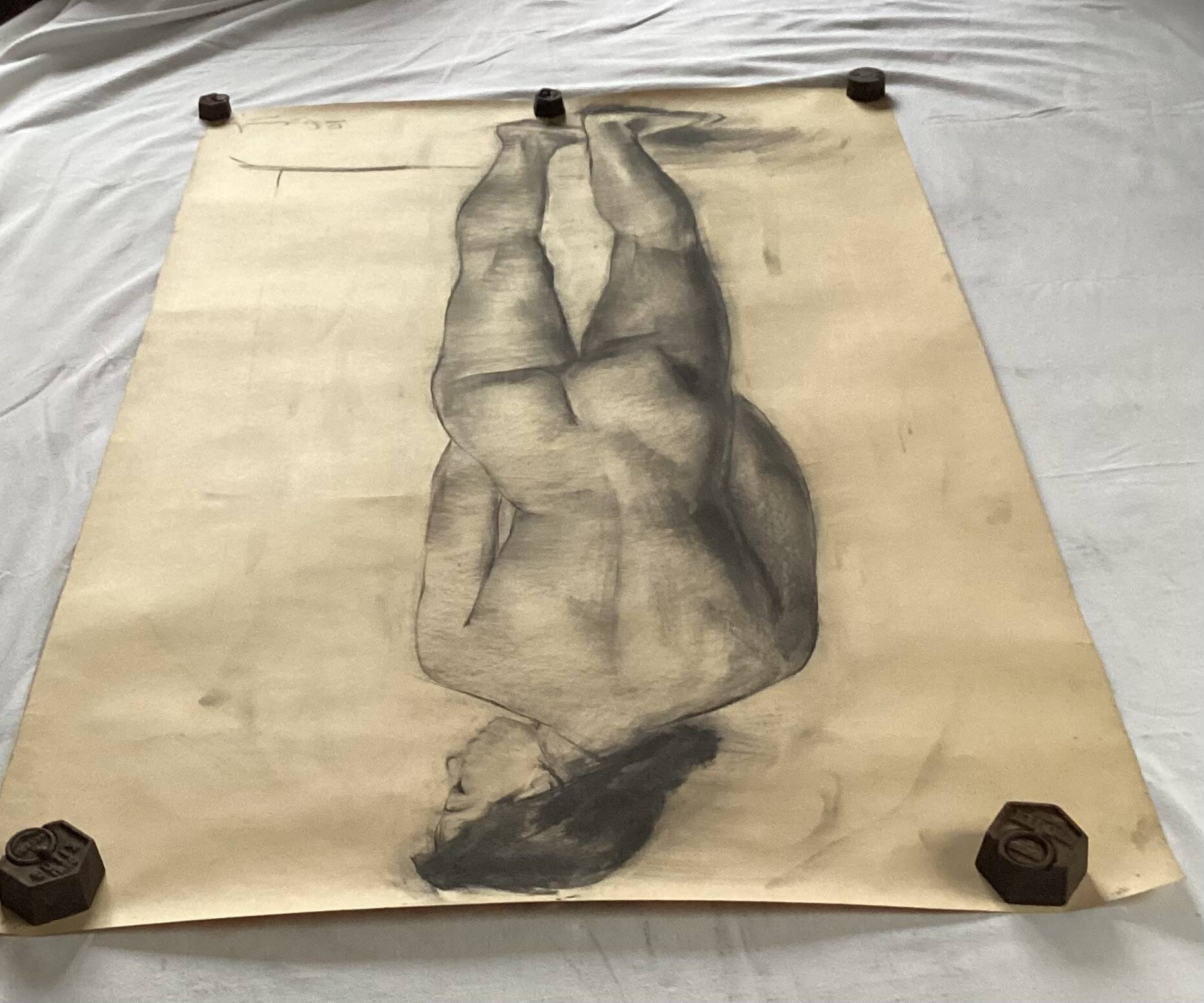 Grande dessin d’une femme « Nue « signée vers les années 1940 dimension : hauteur -120 cm- largeur -