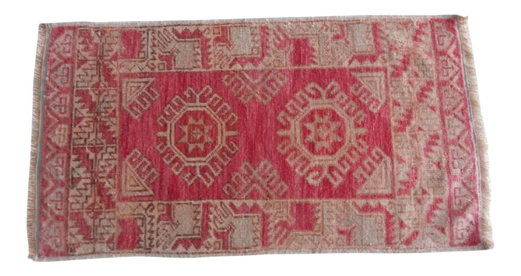Vintage Turkish Oushak rug 57x104 cm