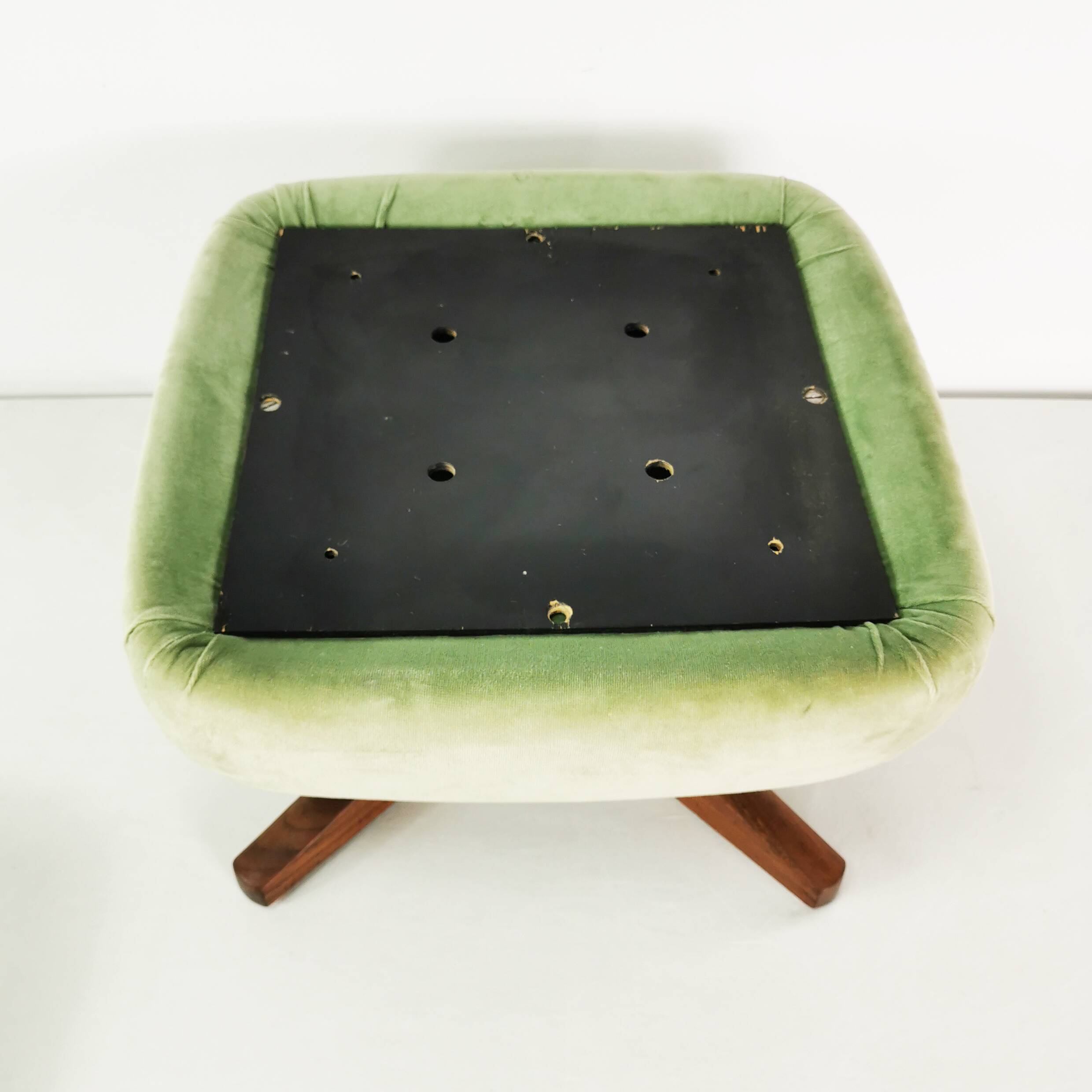 Pouf du milieu du siècle, Parker Knoll, Royaume-Uni, années 1960.