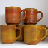 6 Arcopal coffee mugs in very good condition