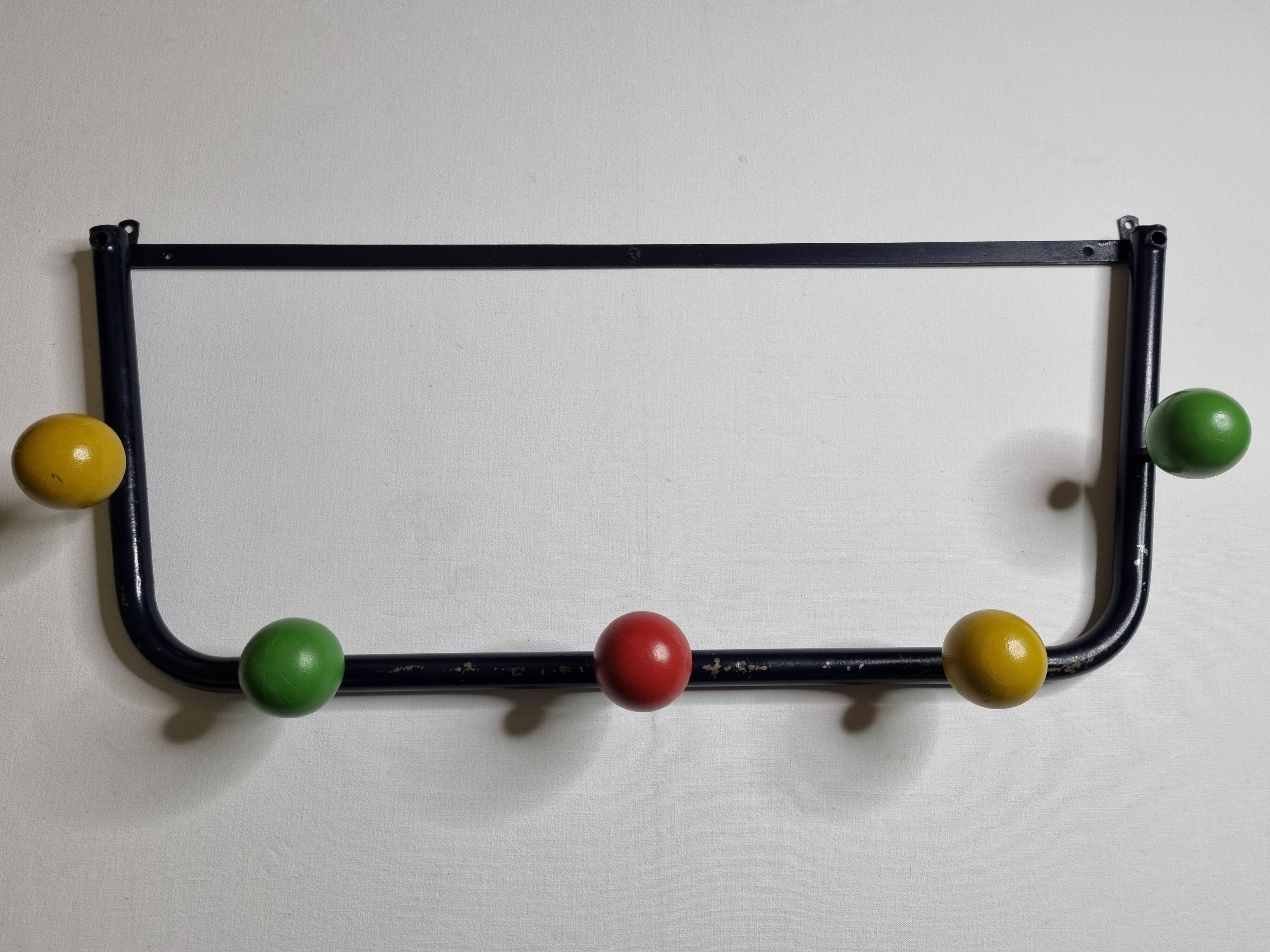 Vintage coat rack in metal and wood, 5 hooks, 74 cm