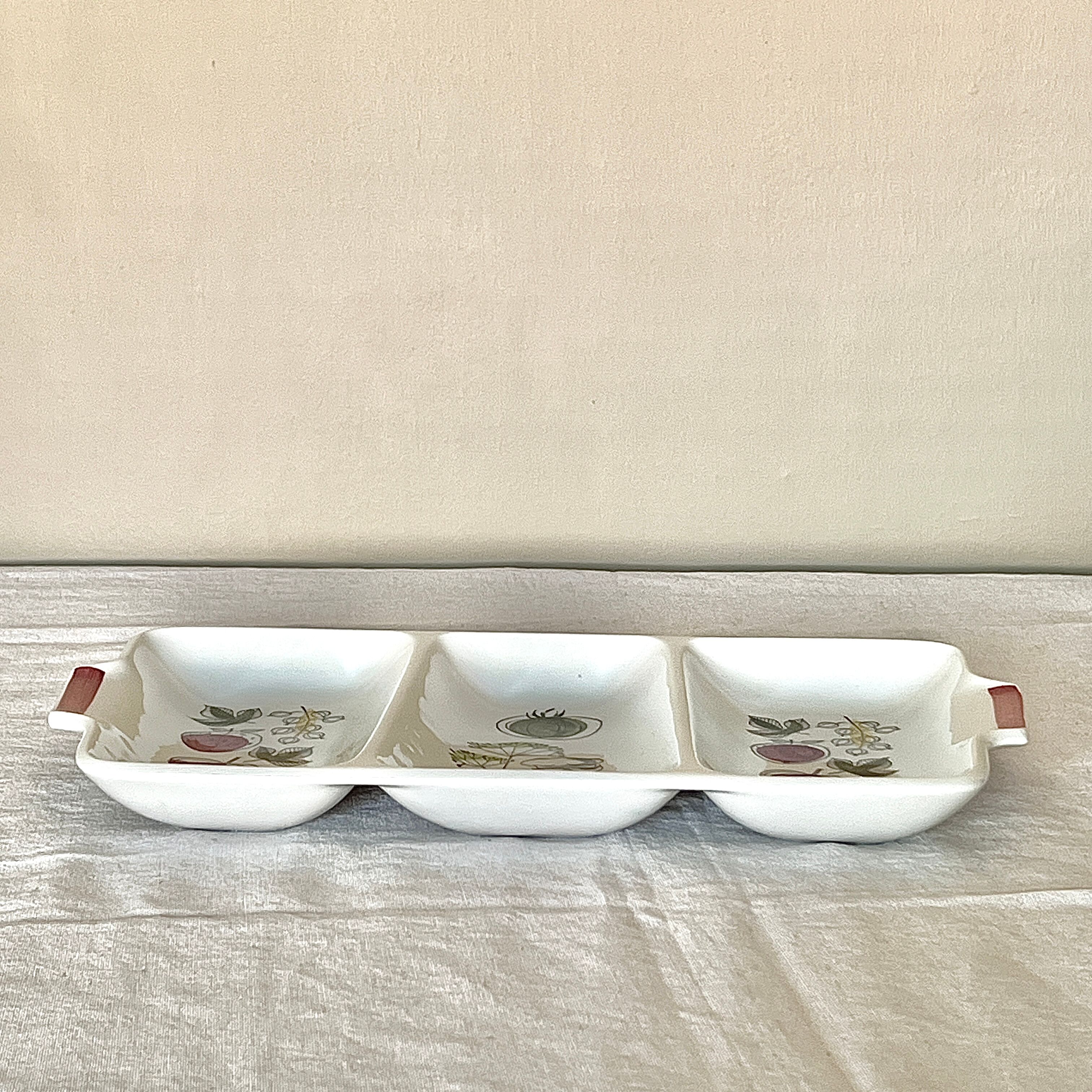 Salad dish / display plate / serving plate, "verdura" marianne westman for rörstrand.
