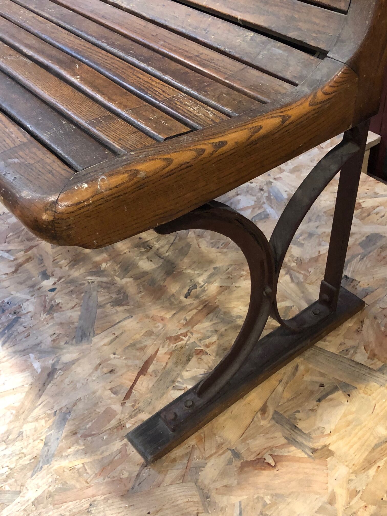 Seat of metro Sprague with his door Hat