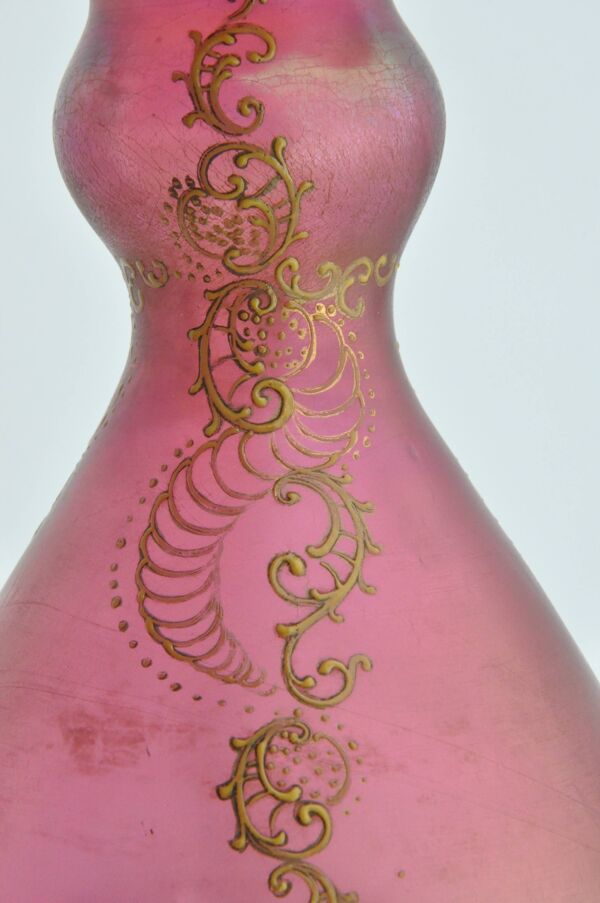 Ancienne paire de vases pâte de verre réhaussée d'émail doré décor art nouveau
