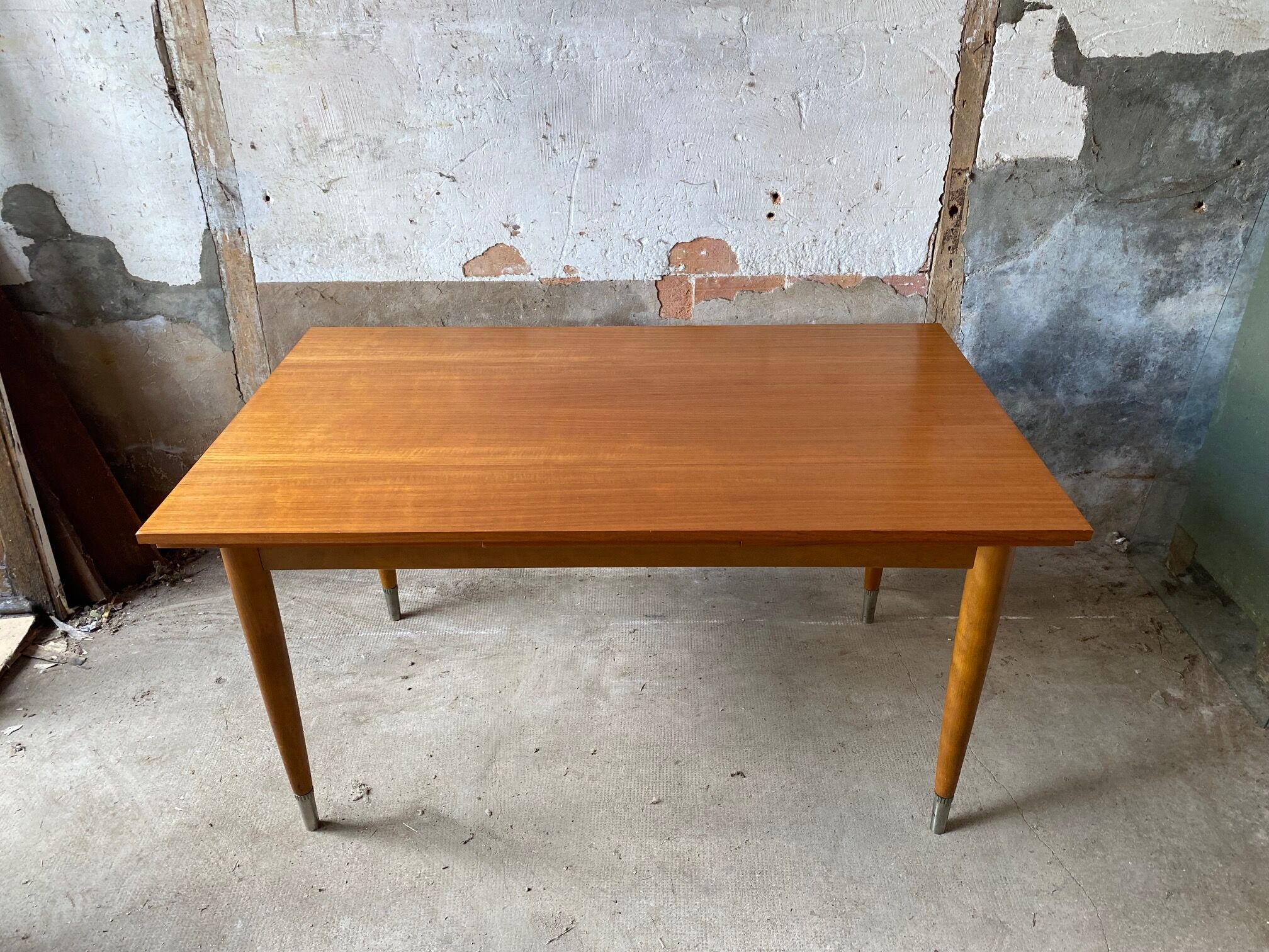 Scandinavian extendable table in teak 1950s