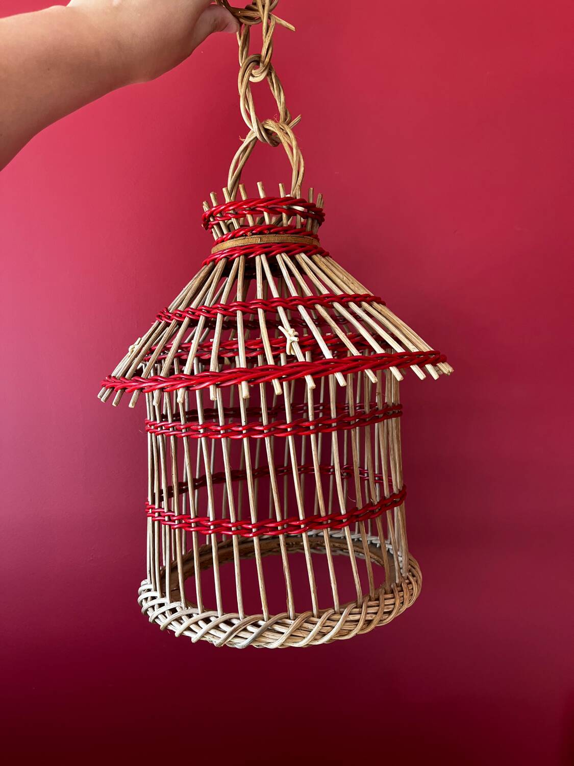 Suspension cage en osier