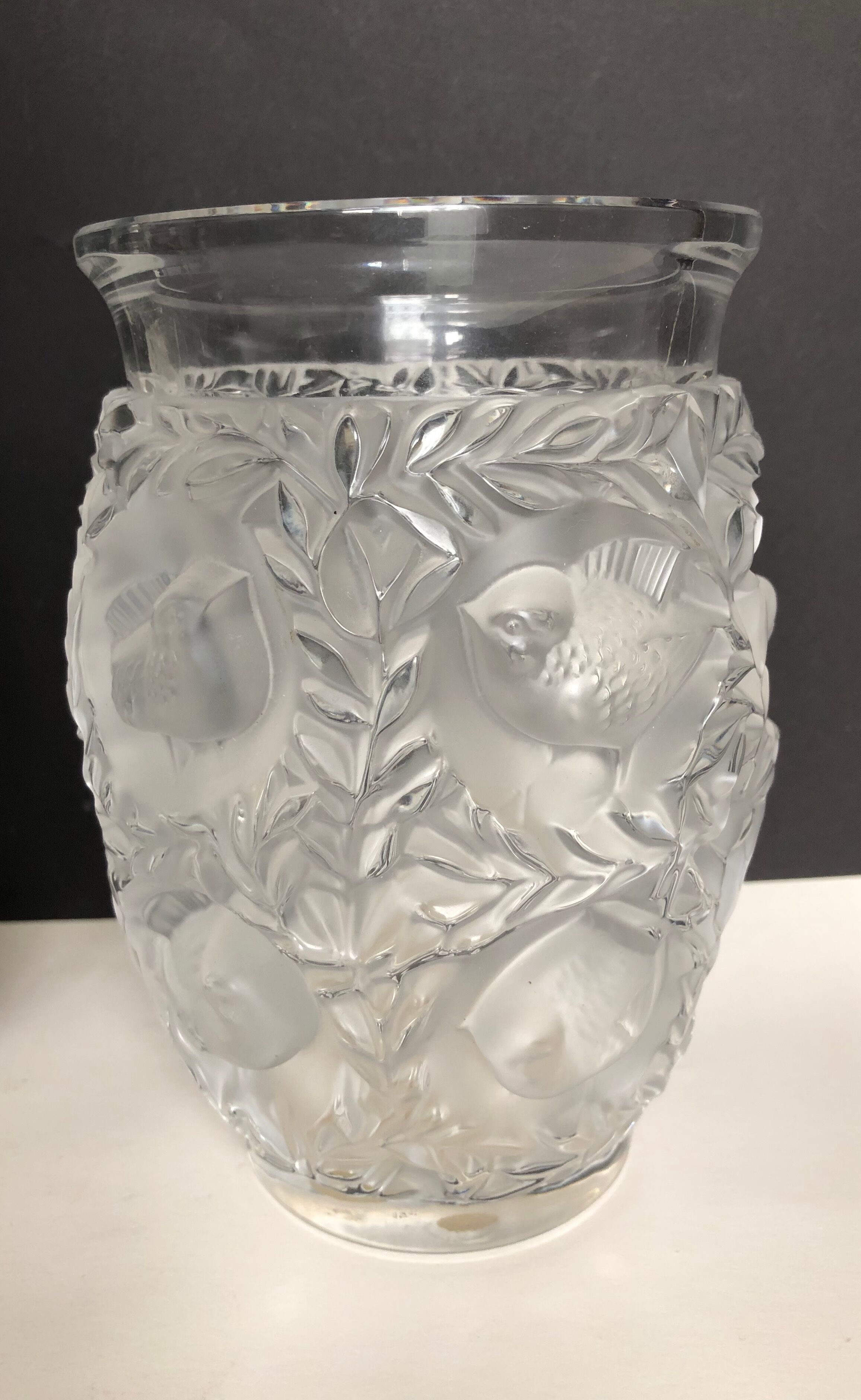 Paire de vases lalique modèle bagatelle