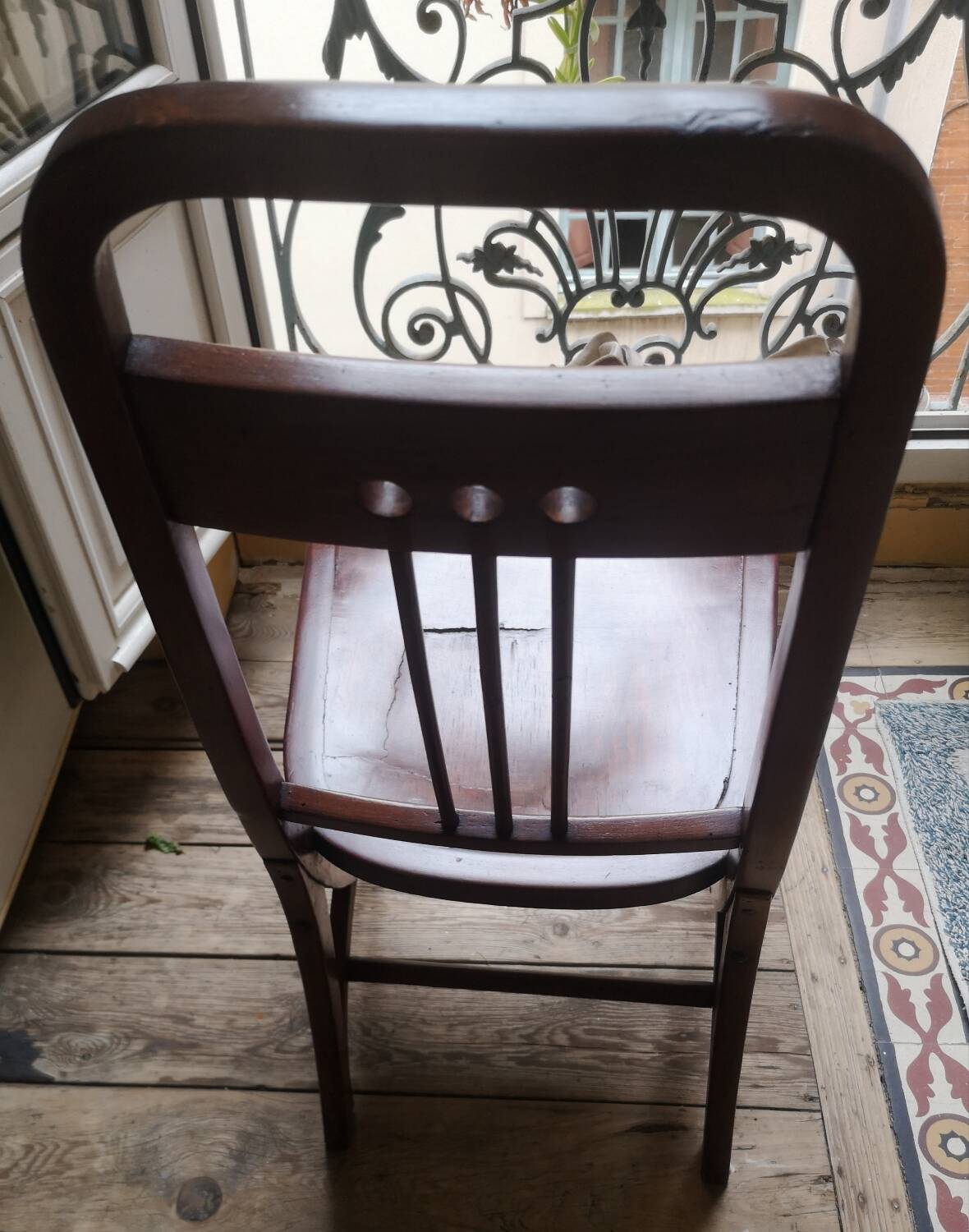 Chair by J Hoffman in curved wood from the 1900s