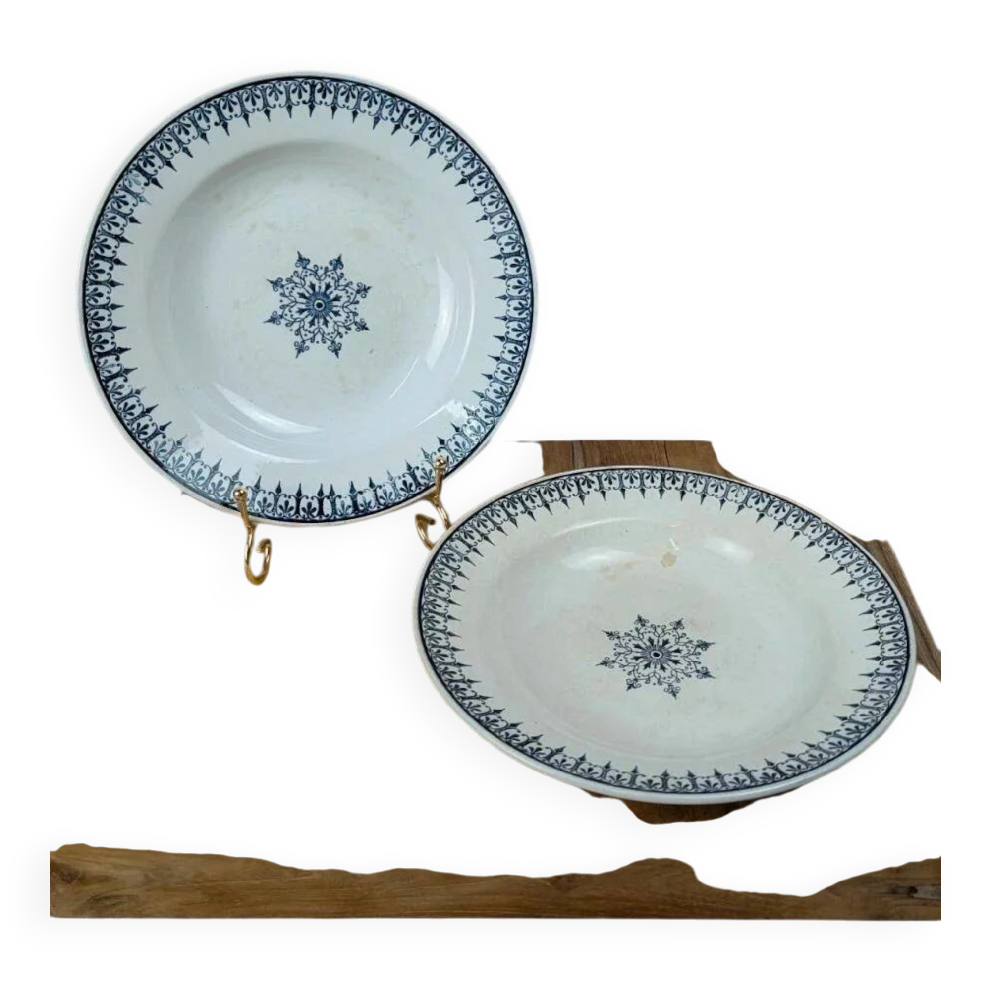 Set of 2 antique deep plates Saint-Amand – Primax