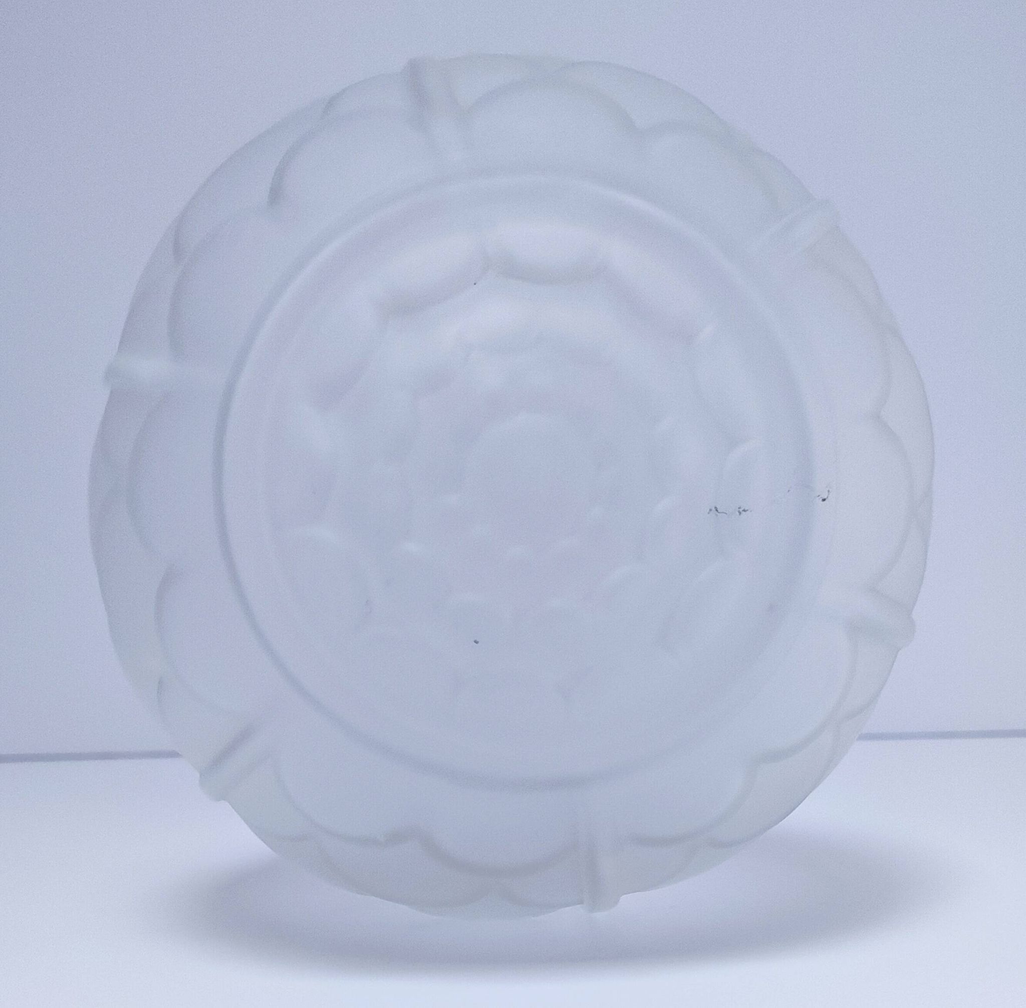 Lampe art déco boule verre pressé moulé