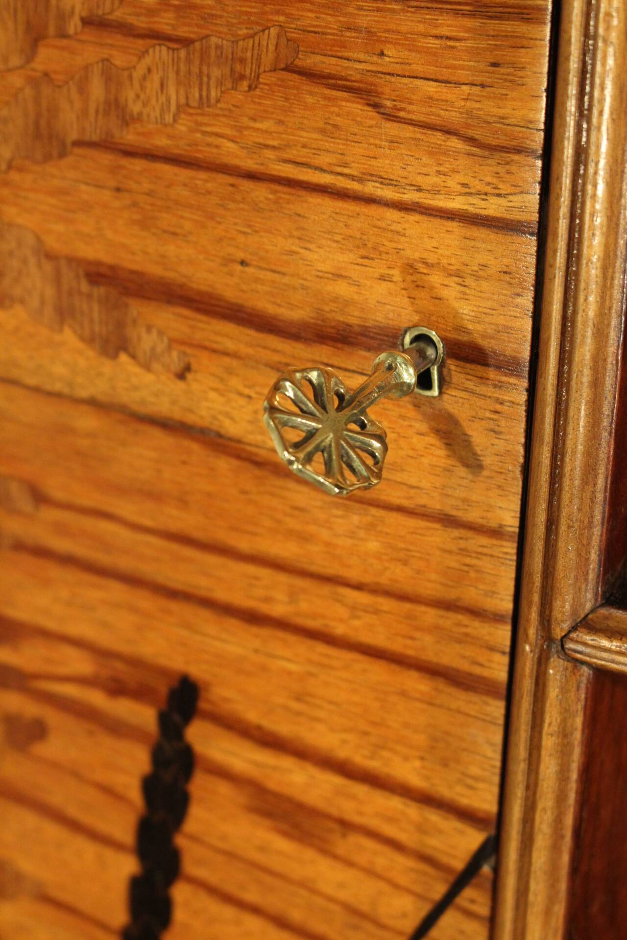 Art Nouveau shelf furniture