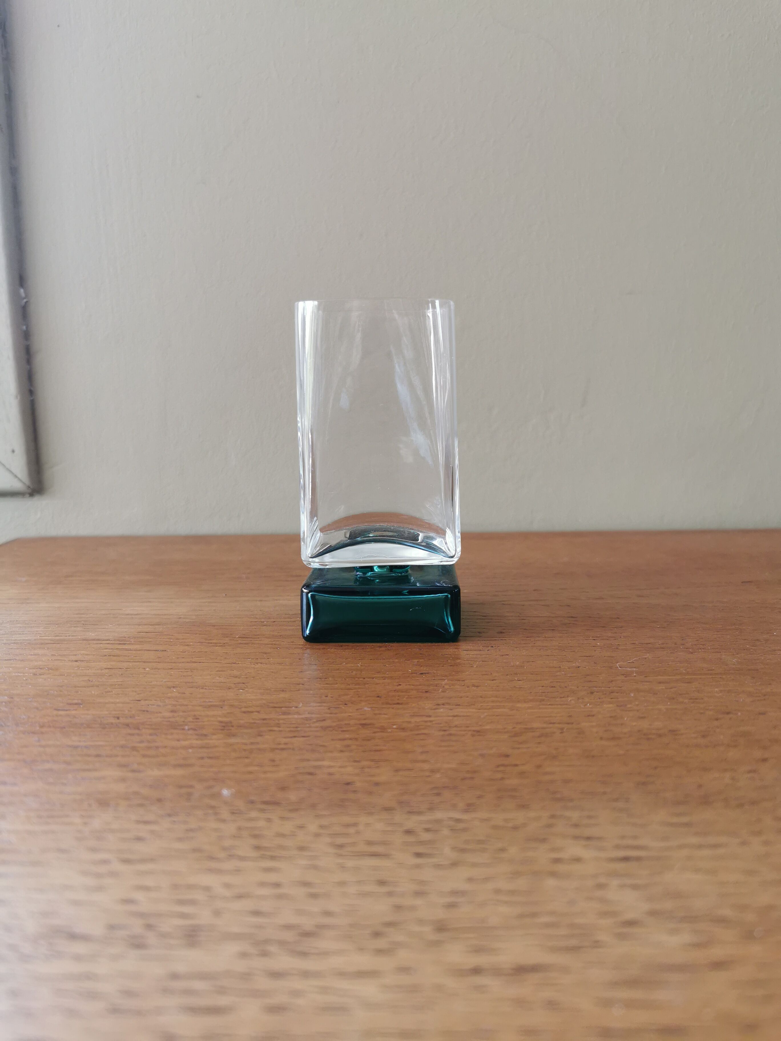 Suite of 6 square glasses blown feet