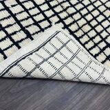 Traditional handmade Berber rug 250cm x 150cm