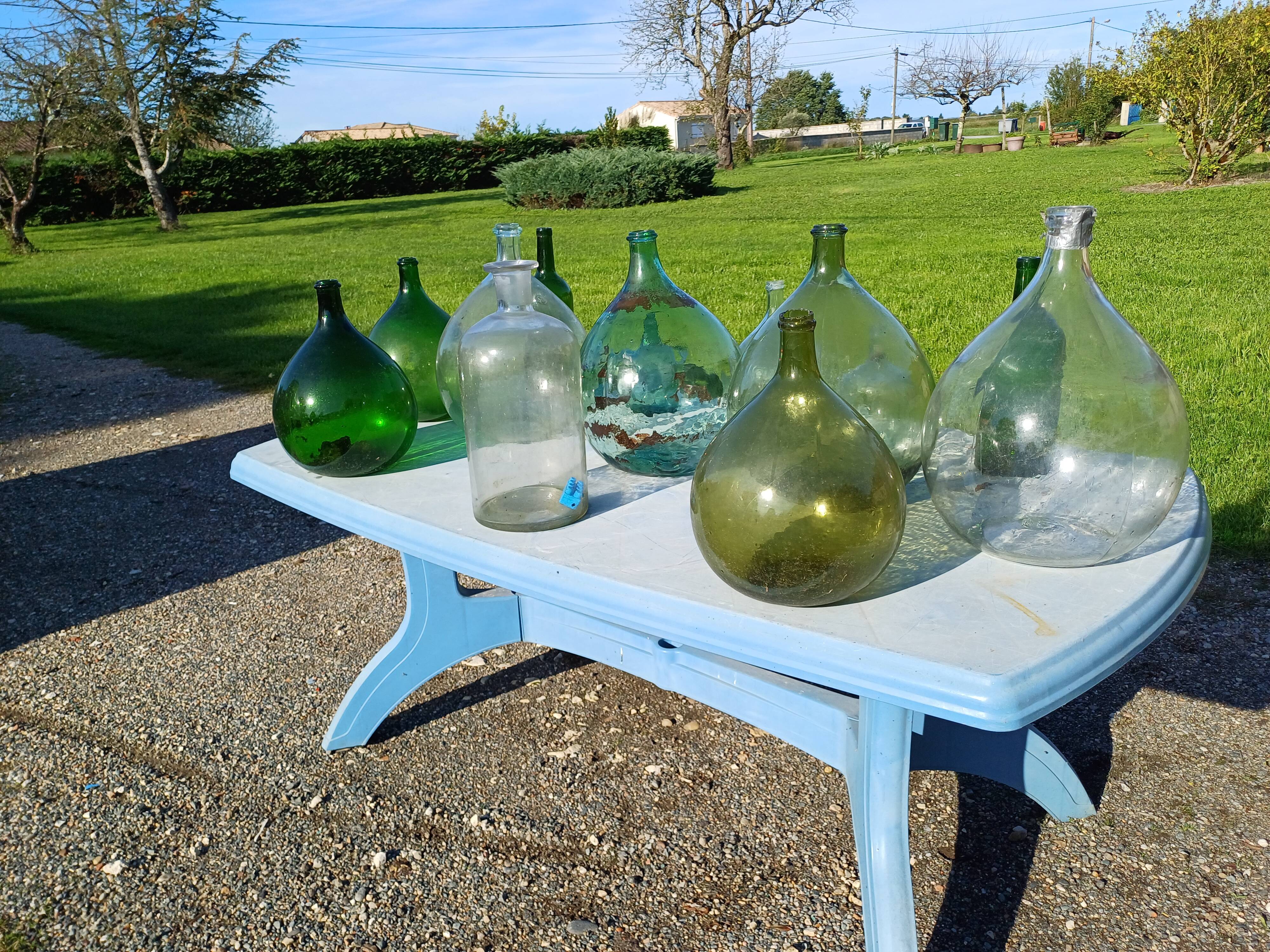 Lot de 13 Dames Jeanne , Bouteilles , Flacon verre Anciens