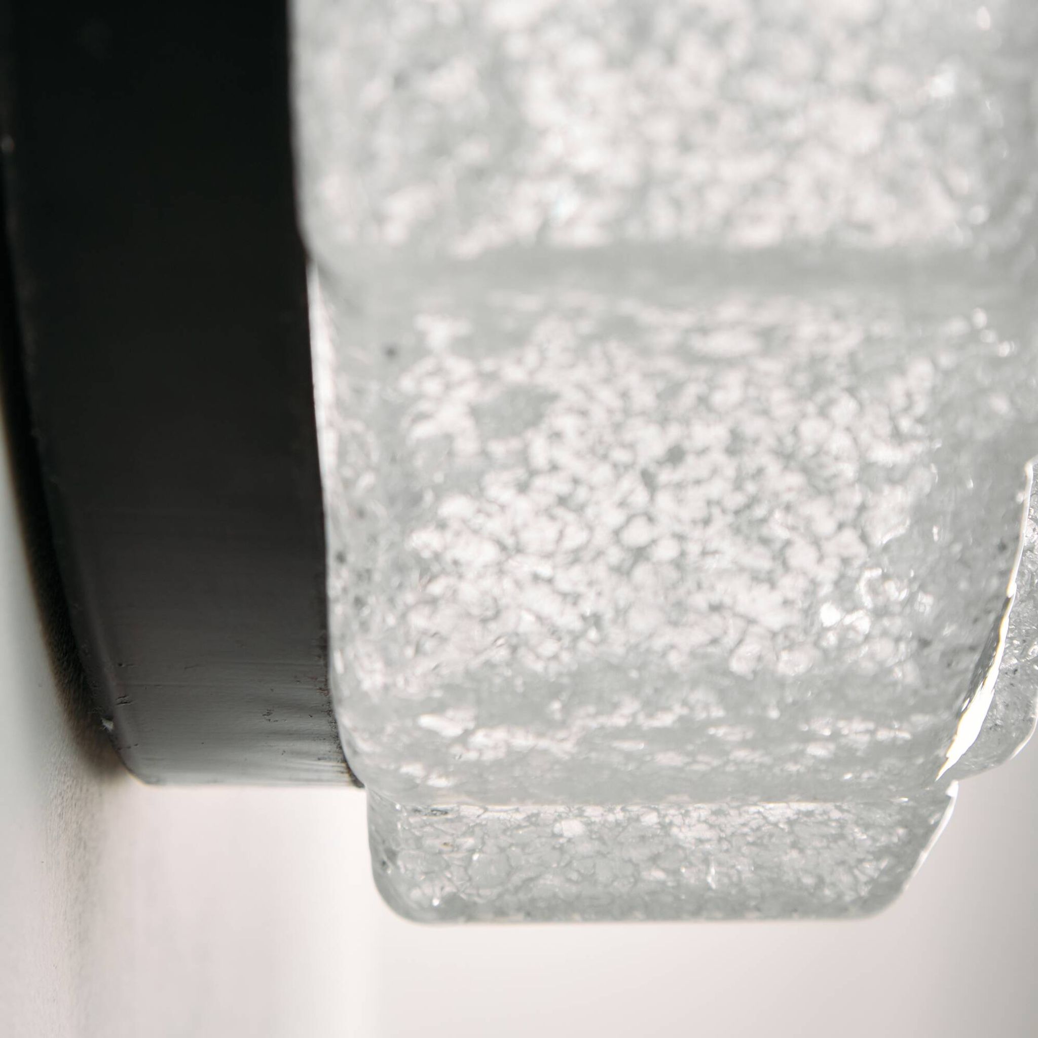 Wall light in metal and plastic