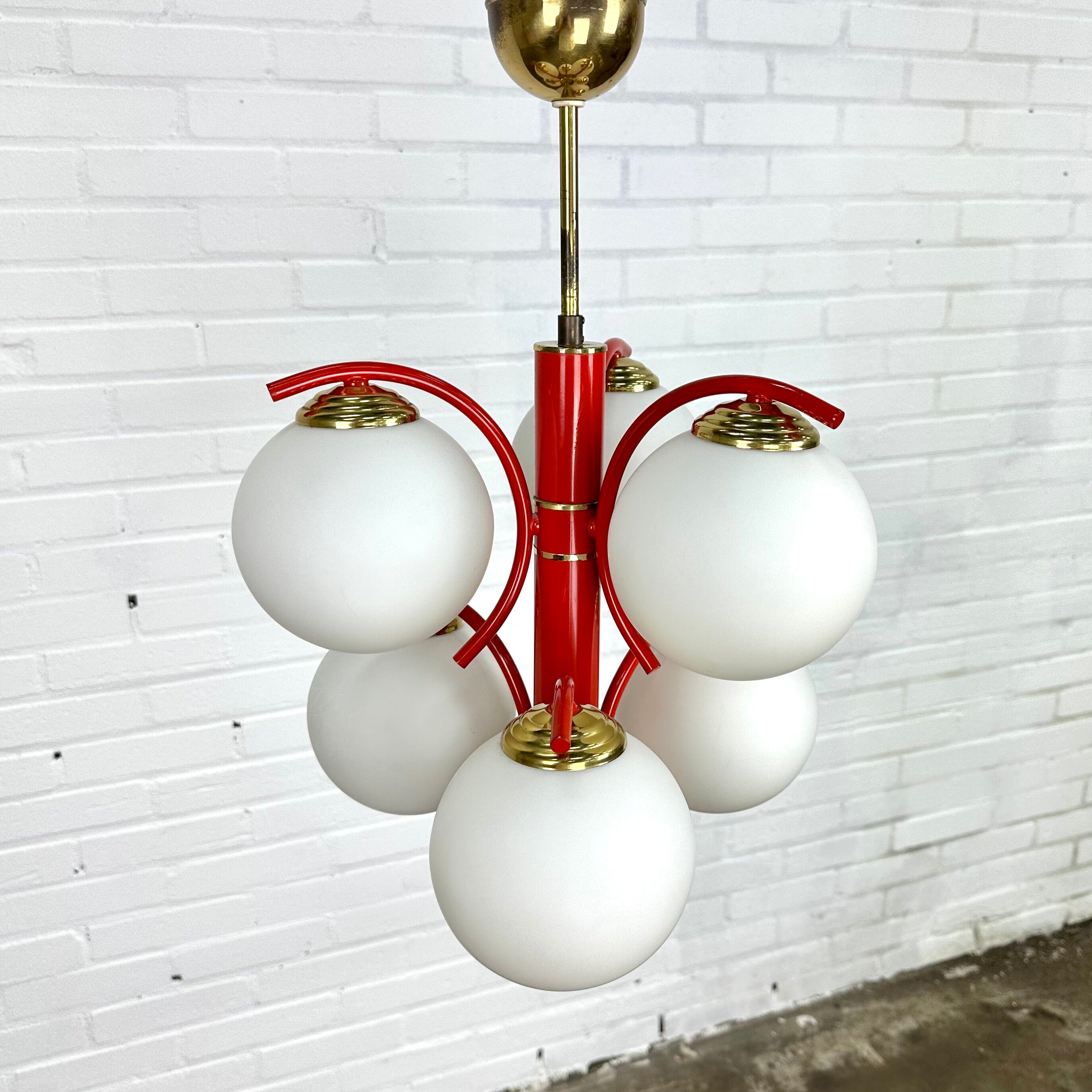 Richard Essig space age design lampe suspendue rouge